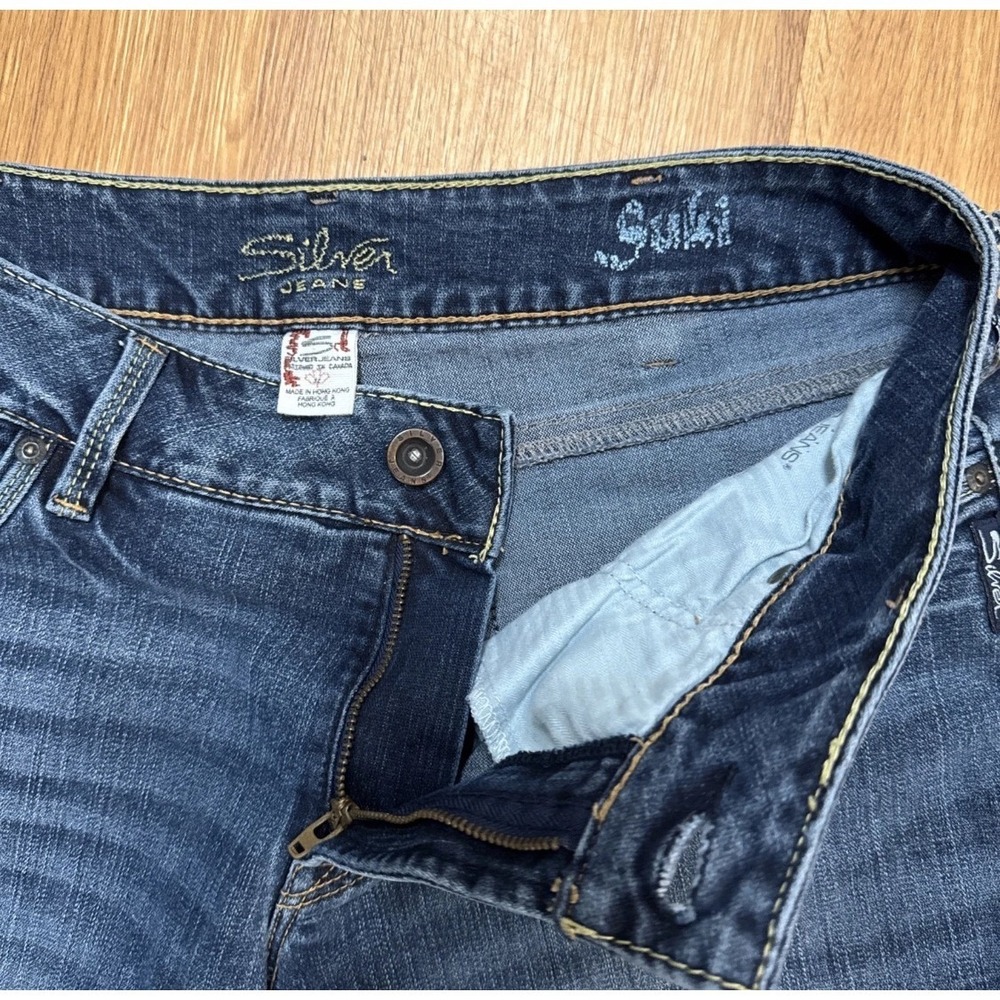 Silver Jeans Suki Denim Shorts Women 28 Blue Mid Rise Cut Off Embroidered Pocket - Picture 5 of 16